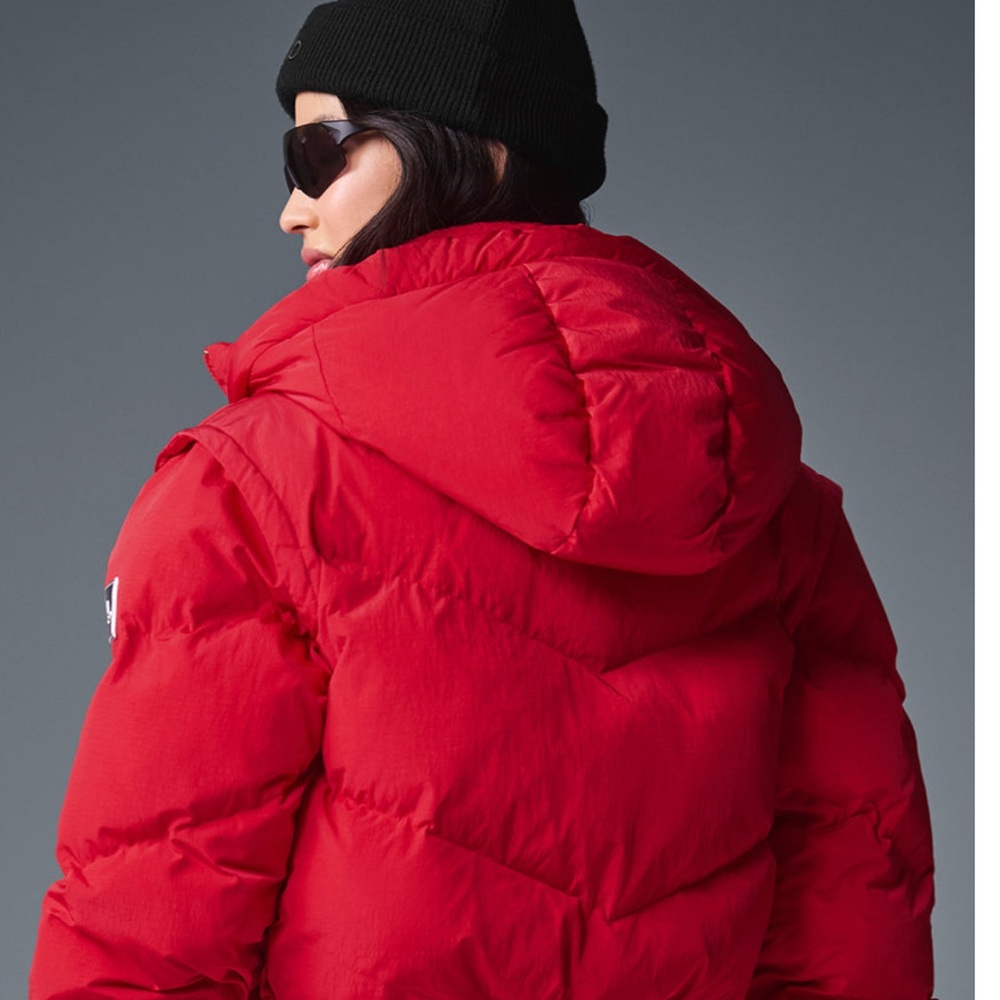 ALO YOGA GLACIER PUFFER RED